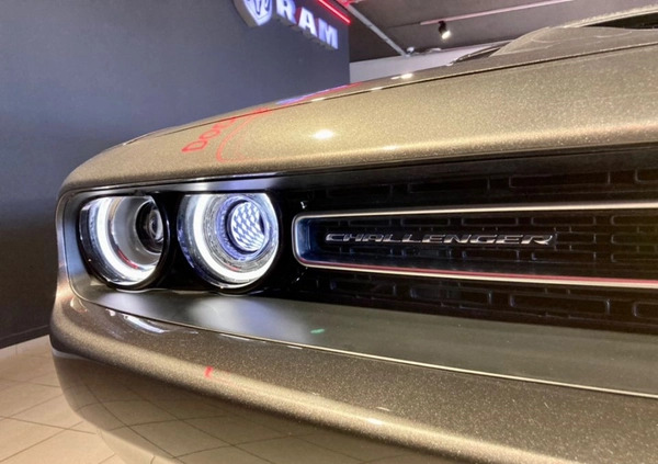 Dodge Challenger cena 329900 przebieg: 15, rok produkcji 2022 z Mszczonów małe 742